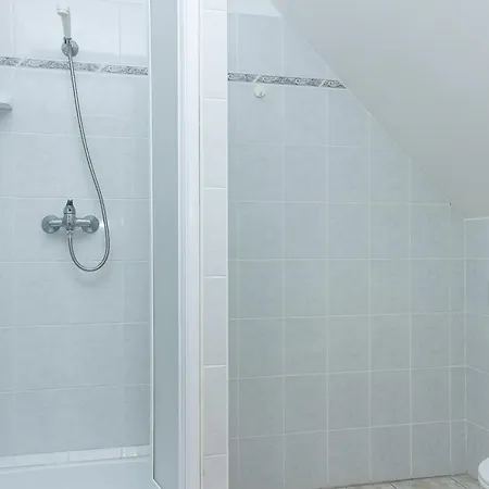 Apartamento Familia 100/7 *