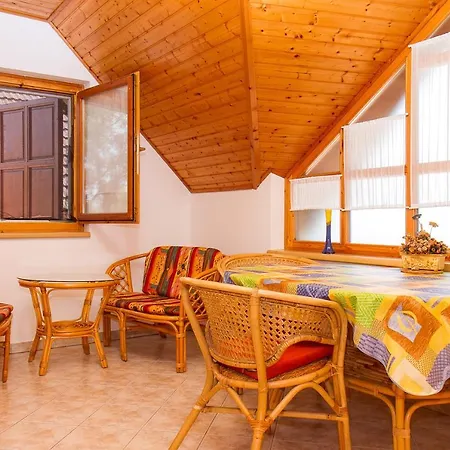 Apartamento Familia 100/7 Balatonmáriafürdő