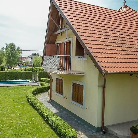 Apartment Familia 100/7