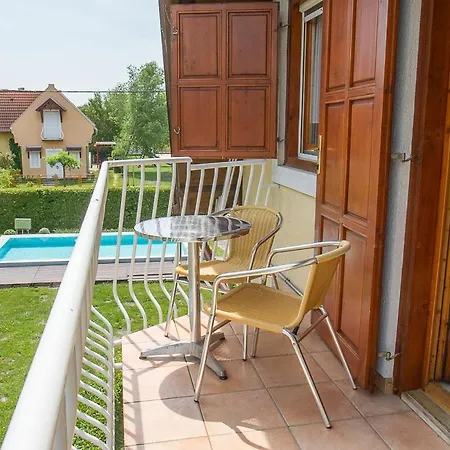 Apartamento Familia 100/7 Balatonmáriafürdő